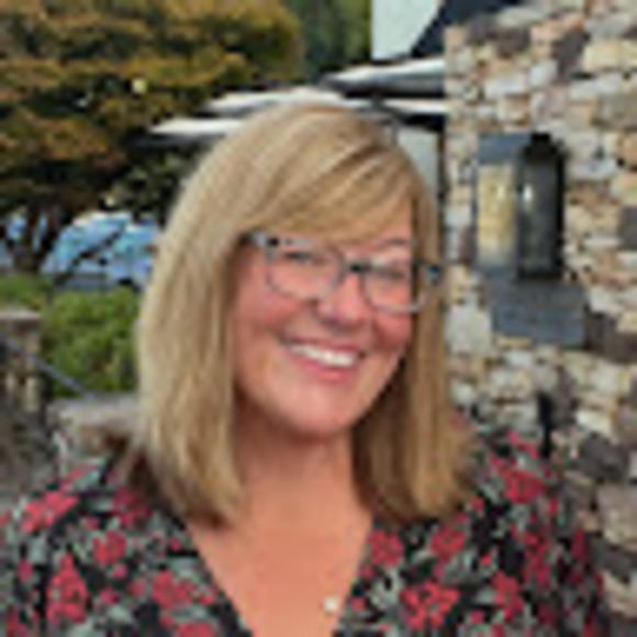 Meet your Posher, Dr. dawn - Picture 1 of 1